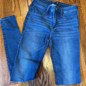 Abercrombie & Fitch Women's Skinny Jeans - Vibrant Blue